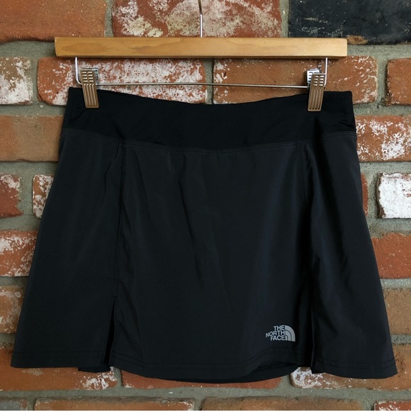 The North Face Dresses & Skirts - The North Face Classic Athleisure Outdoor Skirt Skort